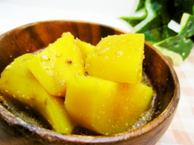 ［レンジで簡単］ほっこり薩摩芋のごま煮