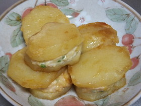 鶏ひき肉のジャガイモ挟み焼き
