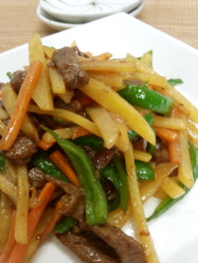 じゃがいもの青椒肉絲風炒め