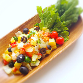 じゃがいもと野菜の黒オリーブチーズ炒め♪