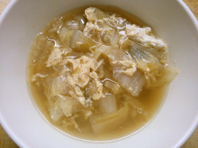 簡単♪ 白菜 セロリ 卵の中華煮込み！