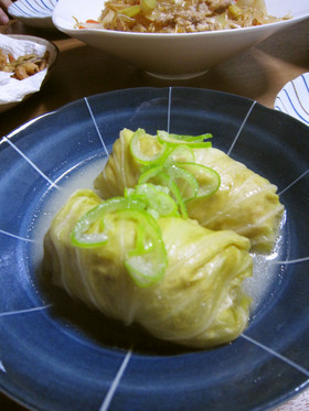 まさかの隠し味☆みそ煮込みロールキャベツ