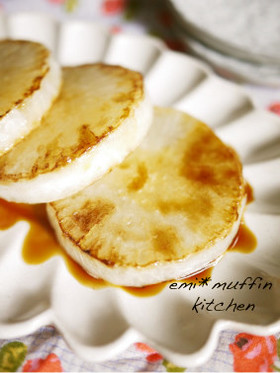 香ばしい〜♪大根ステーキ・甘辛ソースかけ