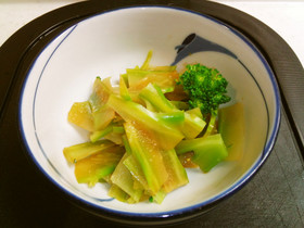 さっぱり☆辛し和え☆ブロッコリーの茎で