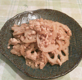 ご飯が進む～♪蓮根とひき肉のきんぴら