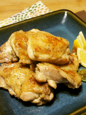 超シンプル＊鶏もも肉の塩胡椒焼き♪