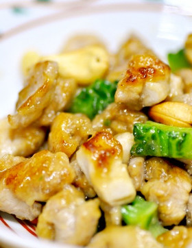 簡単◎鶏肉とカシューナッツの甘辛炒め