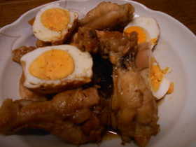 簡単煮込むだけ★鶏手羽と卵の煮もの