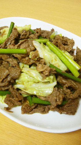 簡単♪牛肉とキャベツとニンニクの芽炒め