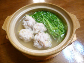 鶏団子と豆苗のお鍋♪