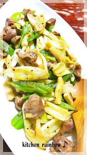 砂肝と白ネギとエリンギのガーリック炒め