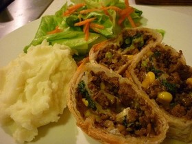 挽き肉で簡単ミートパイ