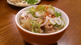 モツ煮込み。具だくさん！