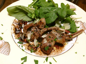 ラム肉の網焼きバルサミコソース