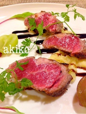 ステーキ&りんごとさつまいものピューレ