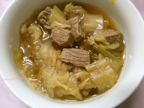 簡単！ 牛肉 白菜の にんにく生姜煮込み
