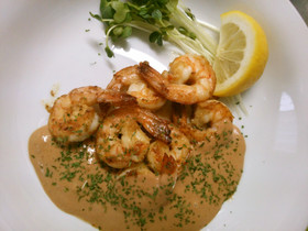 海老の ガーリックソテー オーロラソース