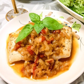 真鱈のムニエル オニオンバタぽんソース