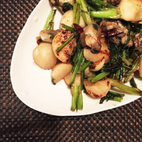 牡蠣のアンチョビ炒め