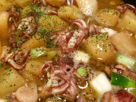 ひいかとじゃがものアヒージョ