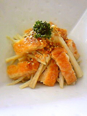ゴボウと*さつま揚げ*の和え物