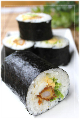 *エビフライのタルタル太巻き*