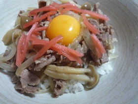 夕飯に簡単☆つゆだく牛丼♪