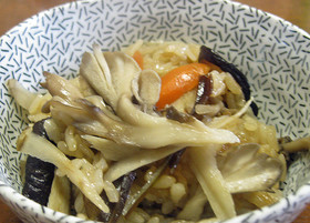 炊飯器でマイタケ五目おこわ