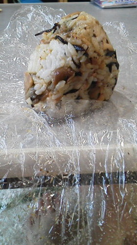おかわり必至 茸とヒジキとツナの混ぜご飯