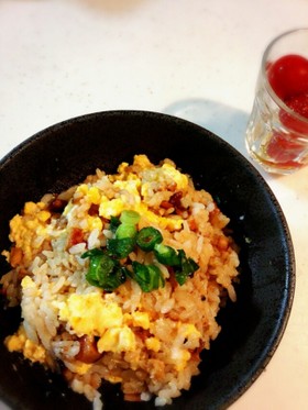 市販の角煮で！簡単☆角煮チャーハン♬。•