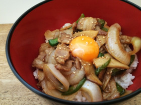 簡単＊うなぎのタレ豚丼➰