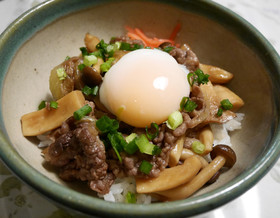 簡単！うまっ♪きのこの食感を楽しむ牛丼