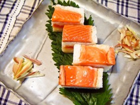 サーモンの押し寿司