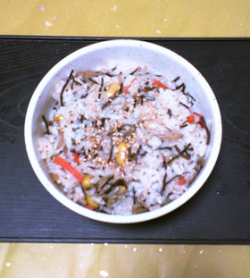 青大豆とあらめの混ぜご飯