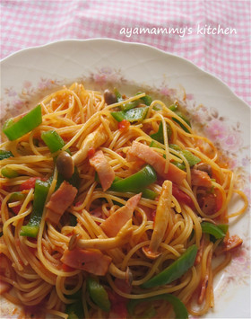 ベーコンとピーマンのトマトパスタ♫