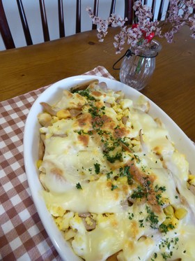 ふんわり甘い♡パン耳コーングラタン♪