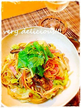 牡蠣の燻製缶で♬簡単彩りパスタ♡