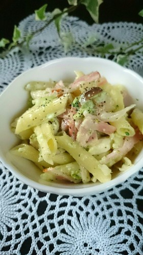 ブロッコリーしめじベーコンの★パスタ和え