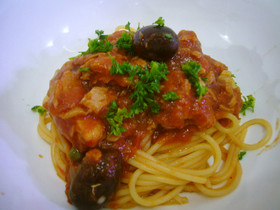 ツナのトマトソースパスタ