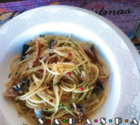 鯖の端っこペペロンチーニ