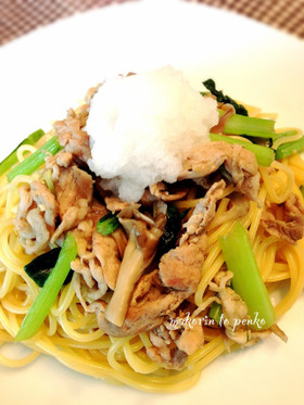 ランチ☆豚肉と小松菜、舞茸の和風パスタ