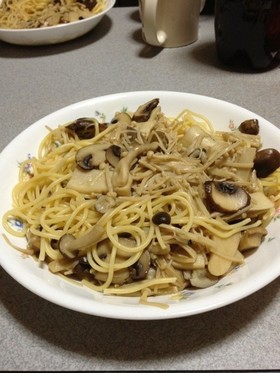 簡単♪　たっぷりきのこスパゲティ☆