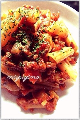 ひき肉たっぷり♪トマト缶でミートペンネ