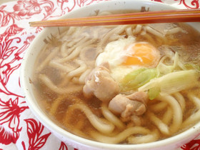 簡単アツアツとりたまうどん♪