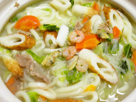 具だくさん！土鍋で作るちゃんぽんうどん♪