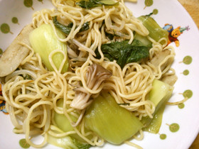 簡単 美味しい チンゲン菜の 塩焼きそば