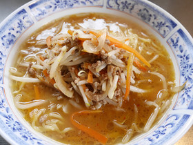 簡単！野菜たっぷり☆もやし味噌ラーメン