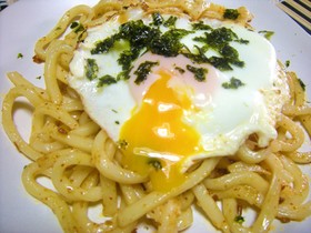 ずぼらランチ❤マヨラー油炒めうどん❤