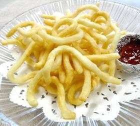 子供も喜ぶ！おやつにフライdeうどん！