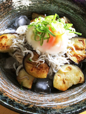 茄子としらすのぶっかけ素麺